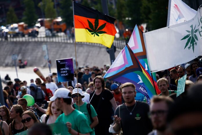 German-Cabinets-Move-Towards-Legalizing-Cannabis-Sparks-Debate